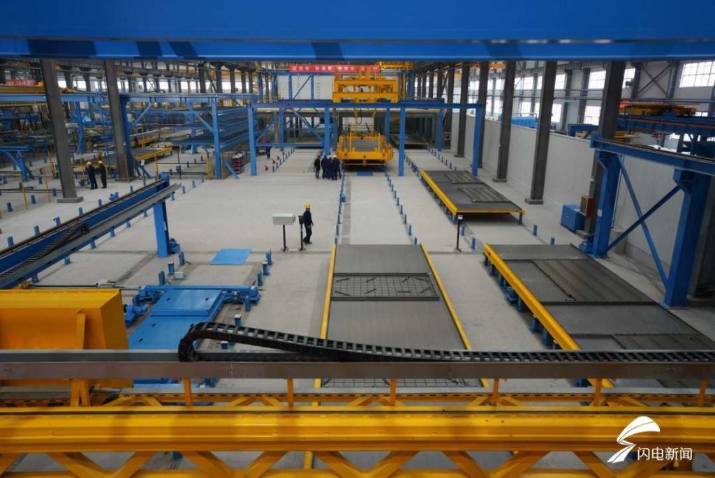 Overhead crane in prefabrication factory-2