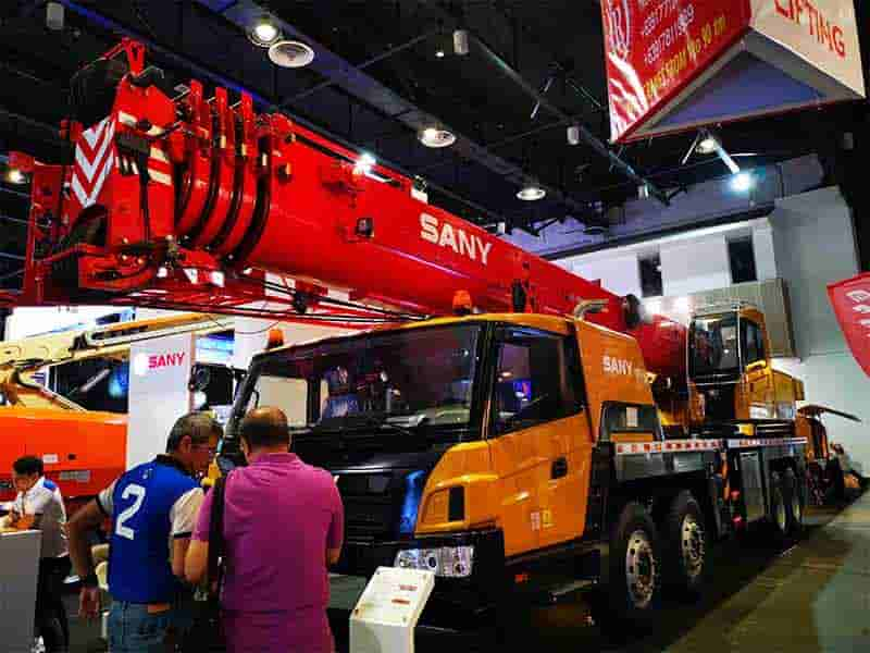 Chinese cranes at the Philippine International Construction Machinery Exhibition