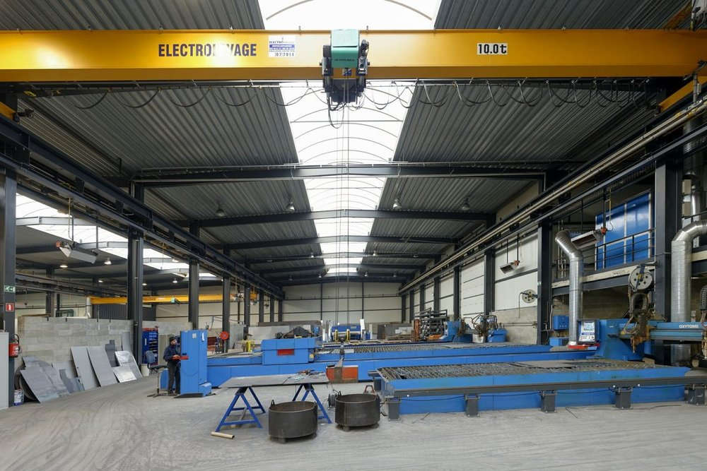 Belgian overhead crane