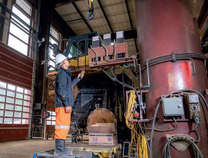 Overhead crane in operation