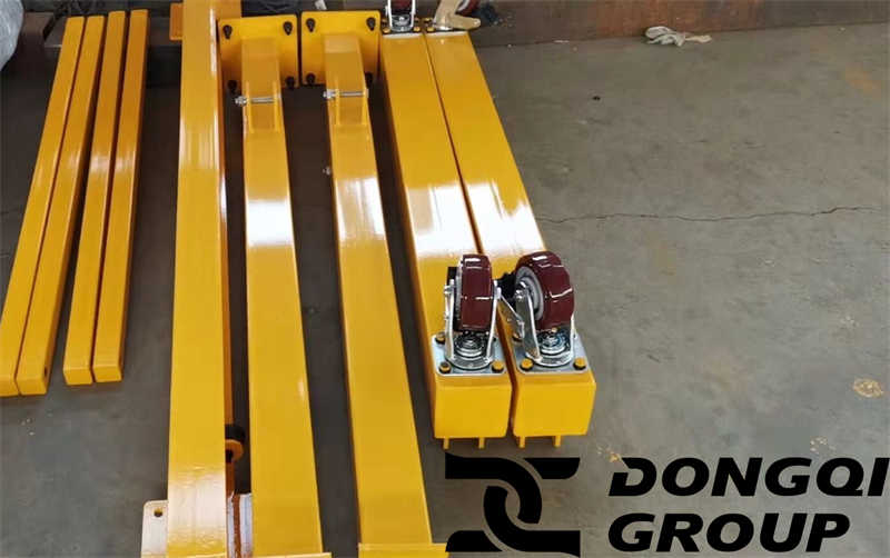 Portable gantry crane accessories