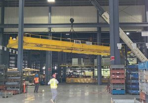 The OMi crane being installed at Toyotetsu Stamping Plant (TTTX) in Texas.