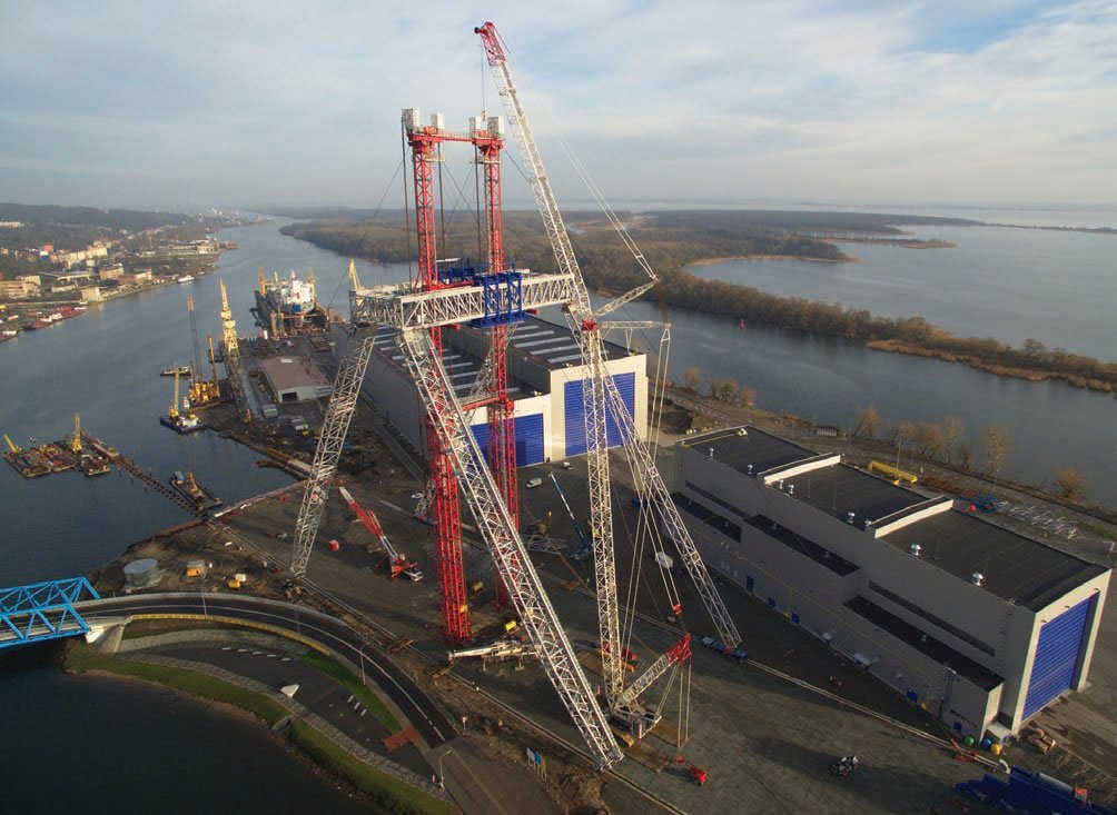 Wheel sets and bracings of Goliath crane are installed, with disassembly of the ga