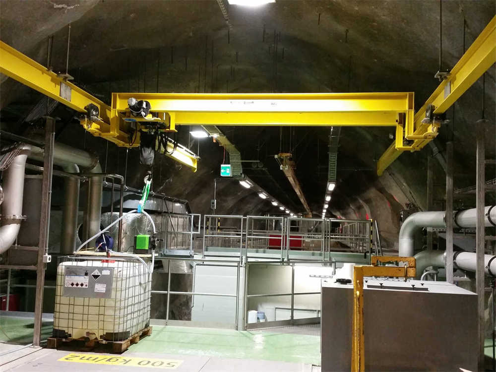 crane system at sludge plant