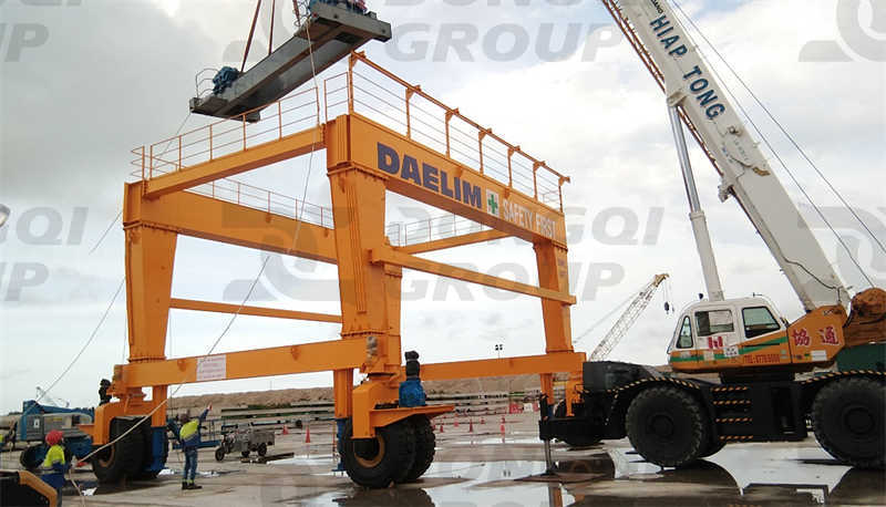 Installation of rubber tire gantry crane