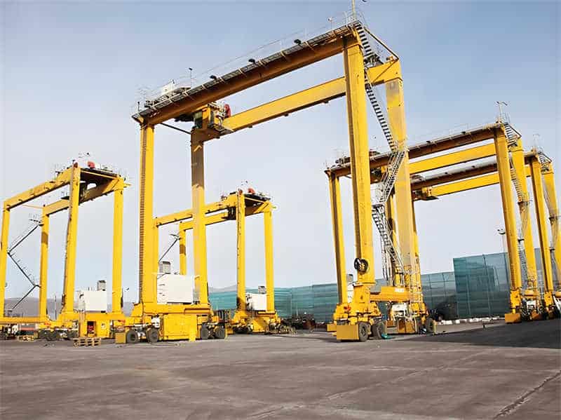 Rubber tire container gantry crane improves port work efficiency