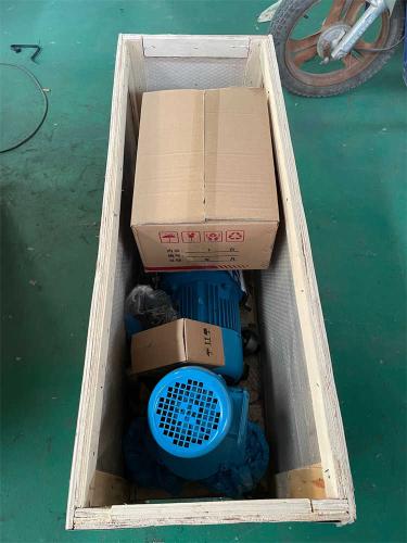 CD-type-1-ton-electric-wire-rope-hoist-packing-8