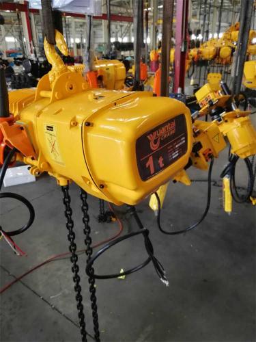 1-ton-electric-chain-hoist-2