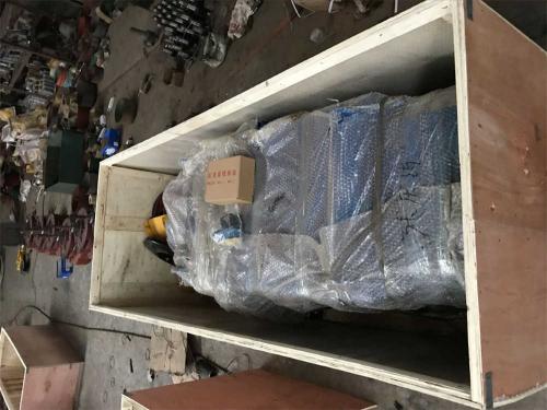 electric-wire-rope-hoist-is-being-packed