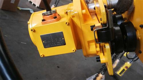 Nameplate-of-1t-electric-chain-hoist-2