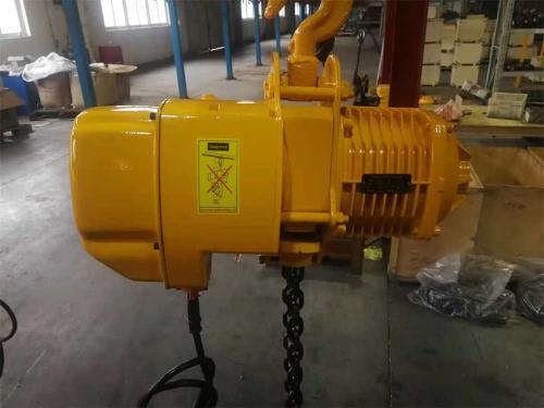 Electric-chain-hoist-3