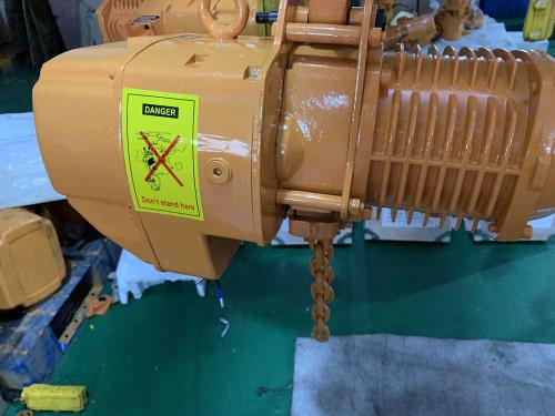 0.5-ton-electric-chain-hoist-side-2