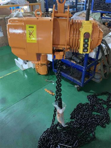 2-ton-electric-chain-hoist-side-2