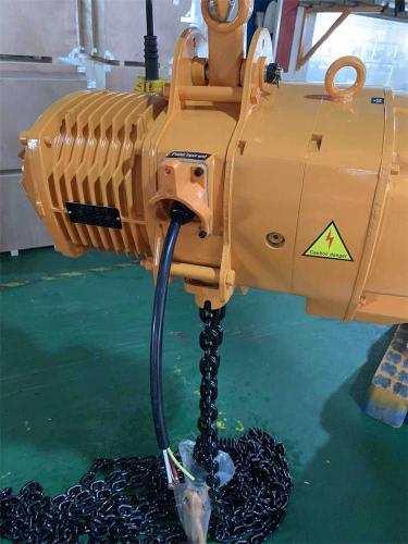 2-ton-electric-chain-hoist-side