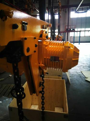 2-ton-electric-hoist-back