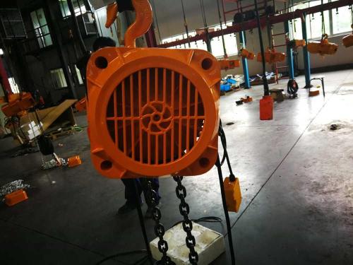 2-ton-electric-chain-hoist-back