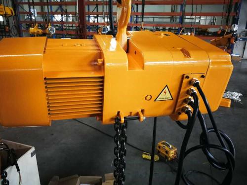 2-ton-electric-chain-hoist-side-2