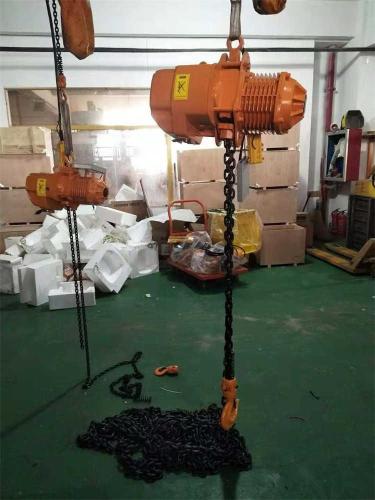 3-ton-electric-chain-hoist-side