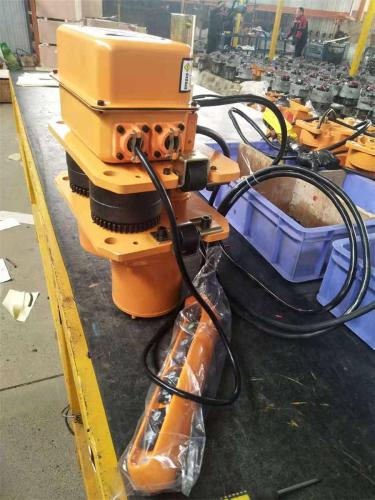 2-ton-electric-chain-hoist-side